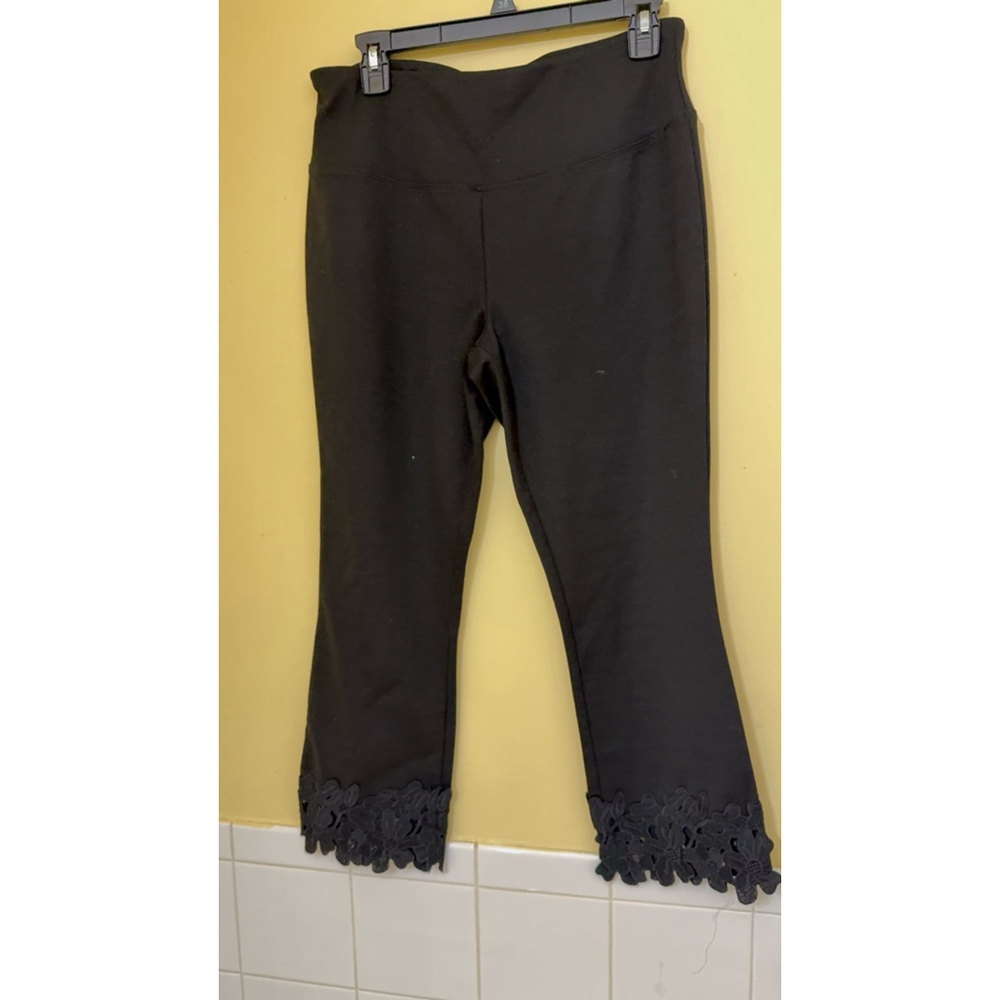Women crop pants size L. Accepting offers